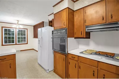 324 Elam Avenue, Ramseur, NC 27316 - Photo 14