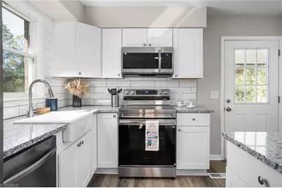 5109 P G Drive, Jonesville, NC 28642 - Photo 8