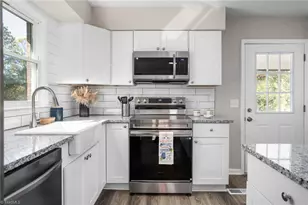 5109 P G Dr, Jonesville, NC 28642 - Photo 8