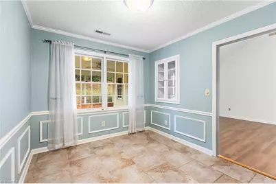 1056 Gales Avenue, Winston-Salem, NC 27103 - Photo 8