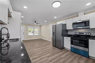 1226 Lewis St, Eden, NC 27288 - Photo 8