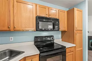 6321 Double Eagle Dr, Whitsett, NC 27377 - Photo 14