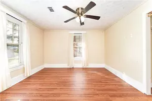 1005 Gordon St, High Point, NC 27260 - Photo 16