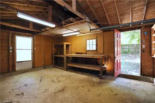 1814 Independence Rd, Greensboro, NC 27408 - Photo 32