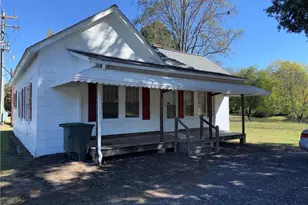 826 Summit Rd, Eden, NC 27288 - Photo 1