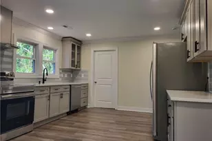 1007 Bellevue St, Greensboro, NC 27406 - Photo 6