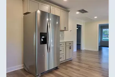 1007 Bellevue Street, Greensboro, NC 27406 - Photo 16