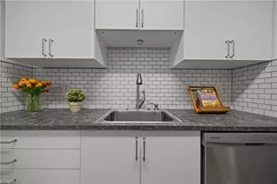 5306 Mc Connell Dr, Kernersville, NC 27284 - Photo 4