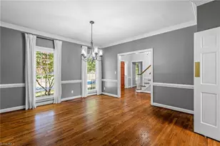 1203 Westminster Dr, Greensboro, NC 27410 - Photo 4