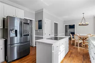 1203 Westminster Dr, Greensboro, NC 27410 - Photo 10