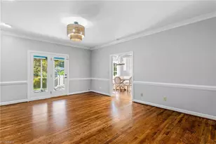 1203 Westminster Dr, Greensboro, NC 27410 - Photo 16