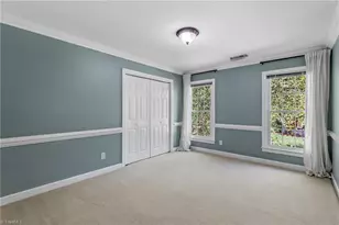 1203 Westminster Dr, Greensboro, NC 27410 - Photo 32