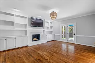 1203 Westminster Dr, Greensboro, NC 27410 - Photo 14