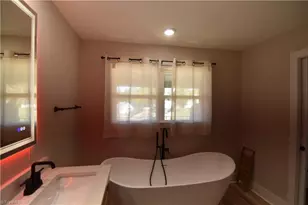 310 Lake Shore Ave, Lexington, NC 27292 - Photo 12