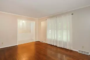 6 Covent Garden Ct, Greensboro, NC 27455 - Photo 8