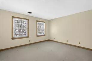 6001 Muirfield Dr, Greensboro, NC 27410 - Photo 26