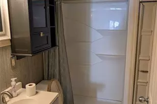 608 Cedar St, Eden, NC 27288 - Photo 4