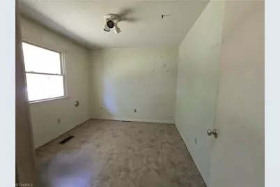 404 Miles Street, Eden, NC 27288 - Photo 10