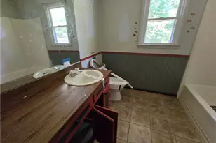 404 Miles St, Eden, NC 27288 - Photo 8