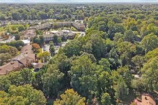 6203 Roblyn Rd, Greensboro, NC 27410 - Photo 32