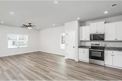1076 Jonestown Road, Winston-Salem, NC 27103 - Photo 8