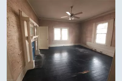 105 Academy Street, Madison, NC 27025 - Photo 6