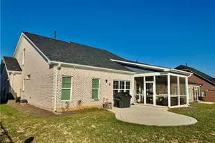 126 Castle Pond Dr, Winston-Salem, NC 27107 - Photo 16