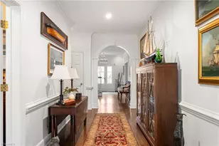 402 Parkmont Dr, Greensboro, NC 27408 - Photo 6