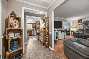 5809 Carriage Ln, Greensboro, NC 27410 - Photo 2