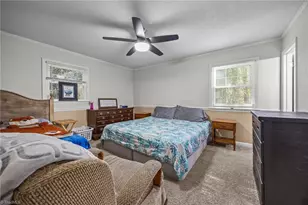 5809 Carriage Ln, Greensboro, NC 27410 - Photo 10