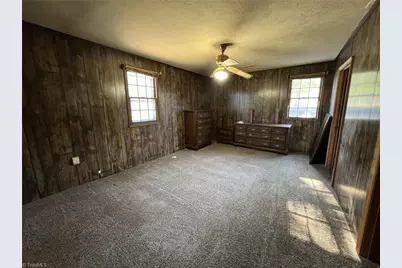 155 Beach Road, Lexington, NC 27292 - Photo 20