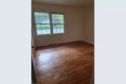 1917 Edgewood Avenue, Burlington, NC 27215 - Photo 10