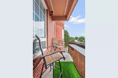 360 S Elm Street #202, Greensboro, NC 27401 - Photo 32