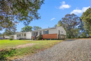 621 North St, Eden, NC 27288 - Photo 1