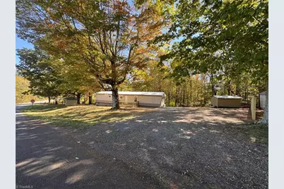 1015 Patterson Farm Road, Pinnacle, NC 27043 - Photo 2