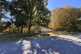 1015 Patterson Farm Rd, Pinnacle, NC 27043 - Photo 36