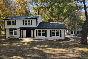 202 Bayberry Dr, Salisbury, NC 28147 - Photo 2