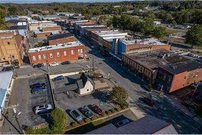 202 W Main Street, Elkin, NC 28621 - Photo 20