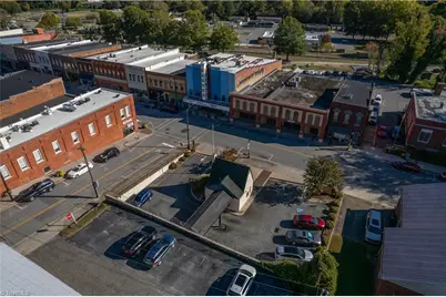 202 W Main Street, Elkin, NC 28621 - Photo 22