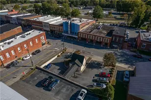 202 W Main St, Elkin, NC 28621 - Photo 22