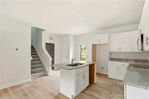 42 Mill St, Lexington, NC 27295 - Photo 8