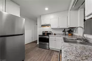 2209 Atlanta St, Greensboro, NC 27406 - Photo 4