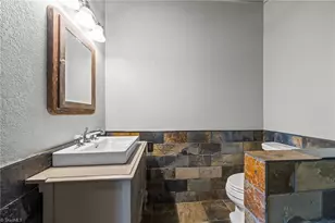 2463 Glencoe St, Burlington, NC 27217 - Photo 24