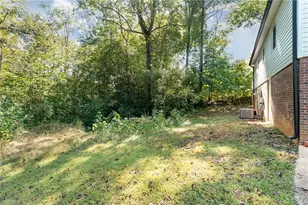 821 Prince Edward Rd, Kernersville, NC 27284 - Photo 24