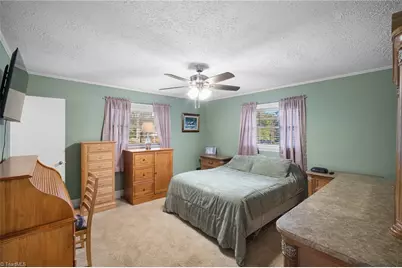 19 Colonial Drive, Lexington, NC 27292 - Photo 12