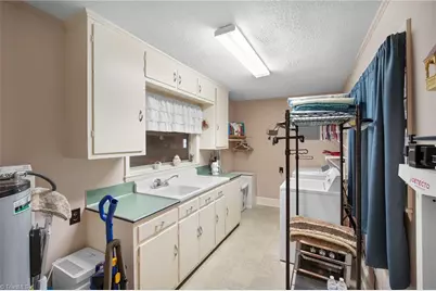 19 Colonial Drive, Lexington, NC 27292 - Photo 20