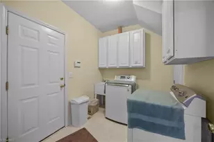 805 Haddington Ct, Whitsett, NC 27377 - Photo 38