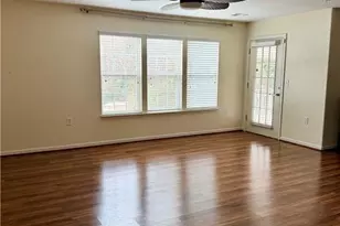 4705 Pennoak Ln, Greensboro, NC 27407 - Photo 4