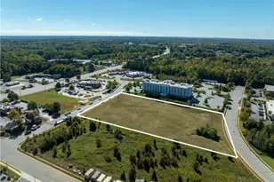 1480 Hampton Plaza Dr, Kernersville, NC 27284 - Photo 16