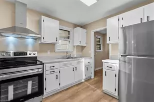 2523 Overbrook Dr, Greensboro, NC 27408 - Photo 14